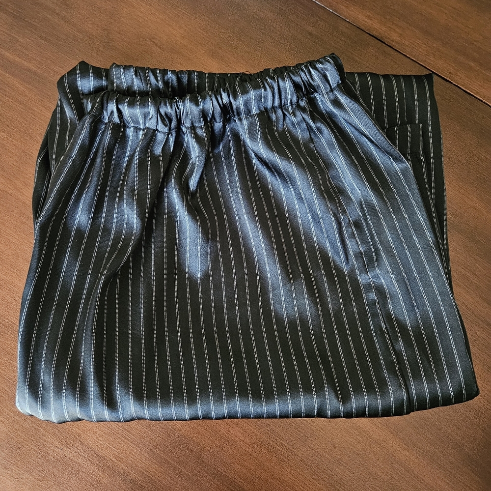 Pajama Lounge Pants Silky Loose Machine Wash Pin Striped Woman's sz. 2XL